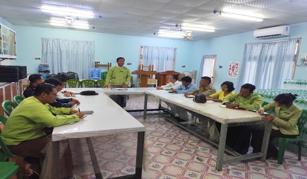 မကွေးတိုင်းဒေသကြီး၊ မင်းဘူးခရိုင်၊ မင်းဘူးမြို့၊ ပညာအလင်းရောင်ကိုယ်ပိုင်အထက်တန်းကျောင်း ရုံးခန်း၌ အပူရှောင်စခန်းများအောင်မြင်စွာဖွင့်လှစ်နိုင်ရေးအတွက် တွေ့ဆုံဆွေးနွေး