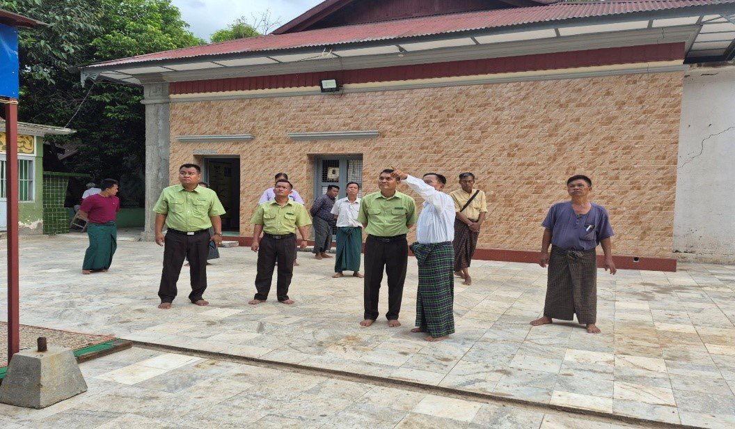 မန္တလေးတိုင်းဒေသကြီး၊ အောင်မြေသာစံခရိုင်၊ အောင်မြေသာစံမြို့နယ်၊ ပုလဲငွေရောင်ရပ်ကွက်ရှိ ဘုရားနီ ဆုတောင်းပြည့်စေတီတော်မြတ်ကြီး ငလျင်ဒဏ်ကြောင့် ထိခိုက်ပျက်စီးခဲ့မှုအား ရှေးမူမပျက်ပြန်လည်ပြုပြင် တည်ဆောက်ရန်အတွက် ကွင်းဆင်းစစ်ဆေး