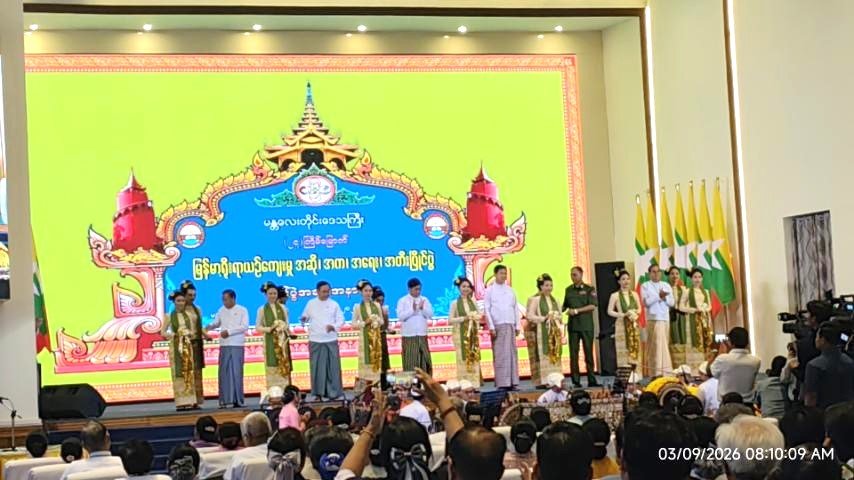 မန္တလေးတိုင်းဒေသကြီး၊ မဟာအောင်မြေခရိုင်၊ ချမ်းအေးသာစံမြို့နယ်၊ မြို့တော်ခန်းမ၌ ကျင်းပပြုလုပ်သည့် (၂၇)ကြိမ်မြောက် မြန်မာ့ရိုးရာယဉ်ကျေးမှု အဆို၊ အက၊ အရေး၊ အတီးပြိုင်ပွဲဖွင့်ပွဲအခမ်းအနားသို့ တက်ရောက်