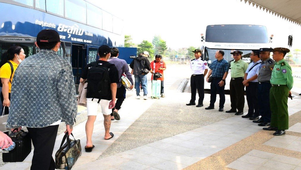 ကရင်ပြည်နယ်၊ မြဝတီခရိုင်၊ မြဝတီမြို့နယ်၌ တရားမဝင် ဝင်ရောက်လာသည့် နိုင်ငံခြားသားများအား ပြည်နှင်လွှဲပြောင်းနိုင်ရေး ကြီးကြပ်ဆောင်ရွက်