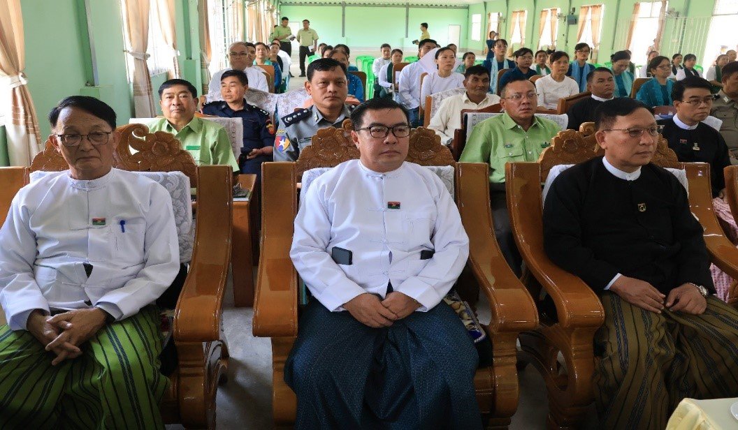 ကယားပြည်နယ်၊ လွိုင်ကော်ခရိုင်၊ လွိုင်ကော်မြို့၊ ထေးသမရပ်ကွက်ရှိ ပညာရေးဒီဂရီကောလိပ်၌ ပညာရေးနှင့် သင်ပြနည်းပညာဒီပလိုမာသင်တန်း Dip-EP(In-service) အမှတ်စဉ်(၂/၂၀၂၆) နှင့် Dip-EP (Pre-service) အမှတ်စဉ်(၂)သင်တန်းဆင်းပွဲအခမ်းအနားသို့ တက်ရောက်